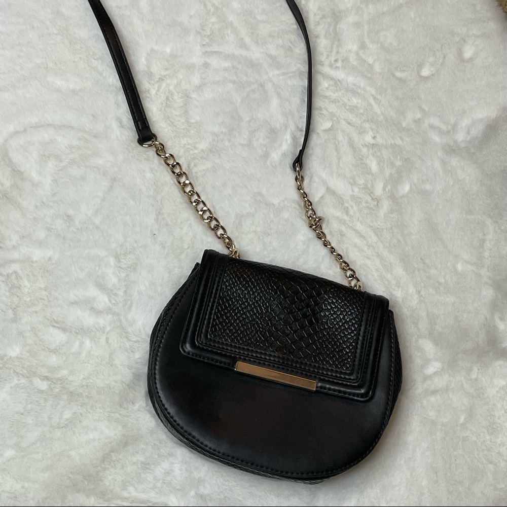 Express - Round Crossbody Bag